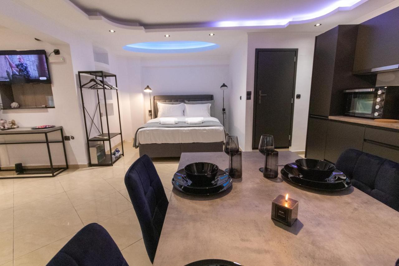 Black Suites خانيا المظهر الخارجي الصورة